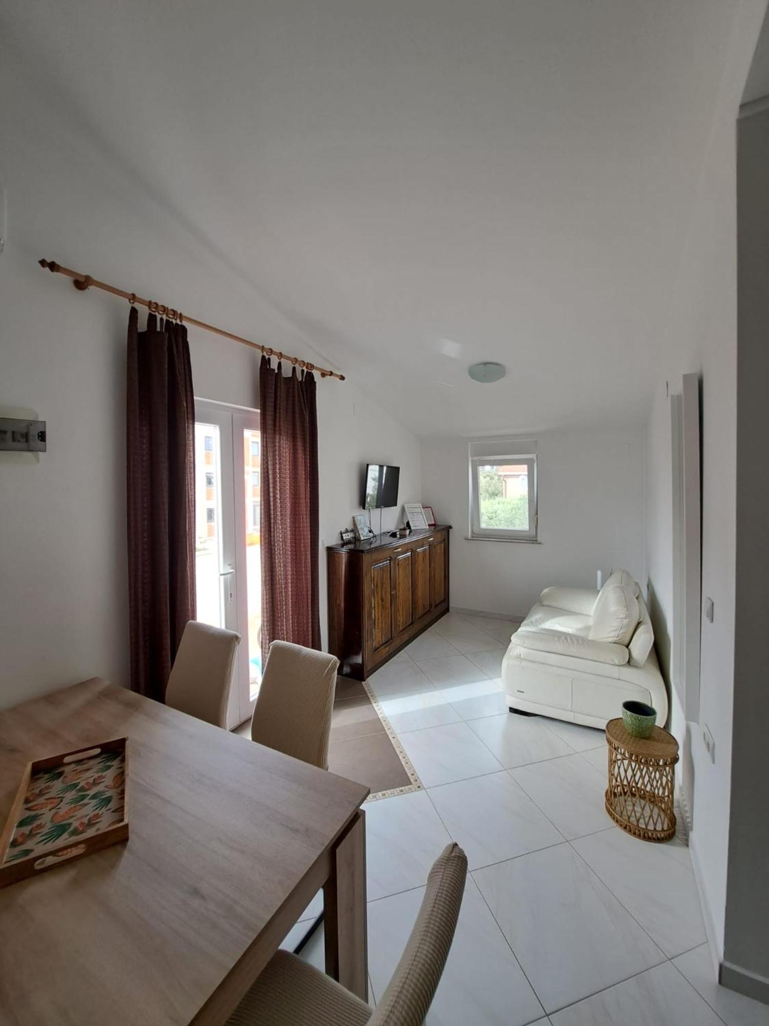 Apartments Maretic Mandre Kültér fotó
