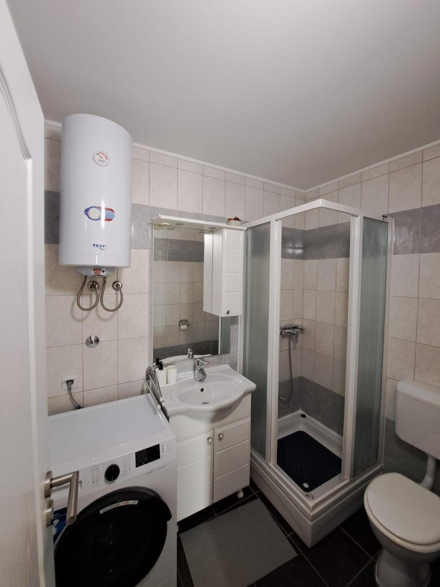 Apartments Maretic Mandre Kültér fotó